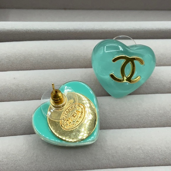 CC Red and Green Heart Earrings - Picture 5 of 5